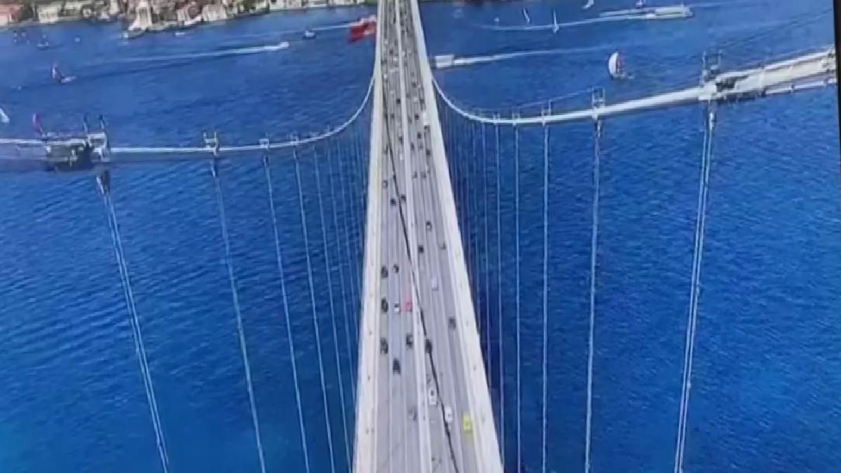 15 Temmuz Şehitler Köprüsü’nde Deprem Anı Kamerada