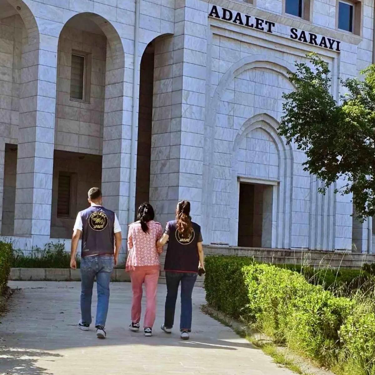 18 Suçtan Hapis Cezası Olan Kadın Yakalandı
