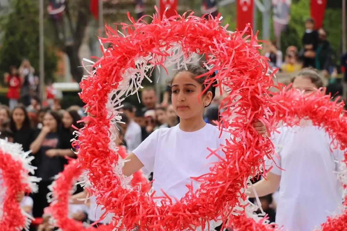 23 Nisan Coşkusu Çeşitli Törenlerle Kutlandı