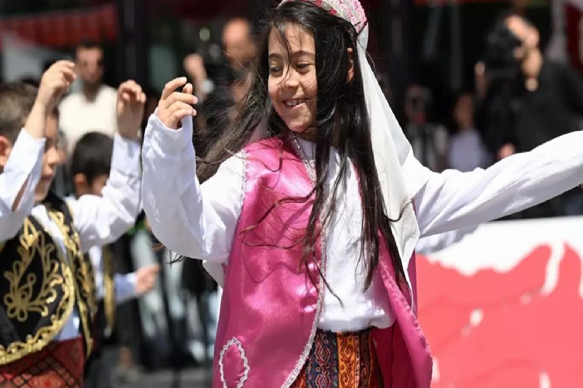 23 Nisan Kutlamaları Coşkulu Geçti