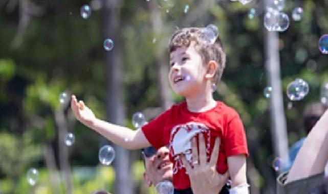 23 Nisan neşesi tüm İzmir’i sardı