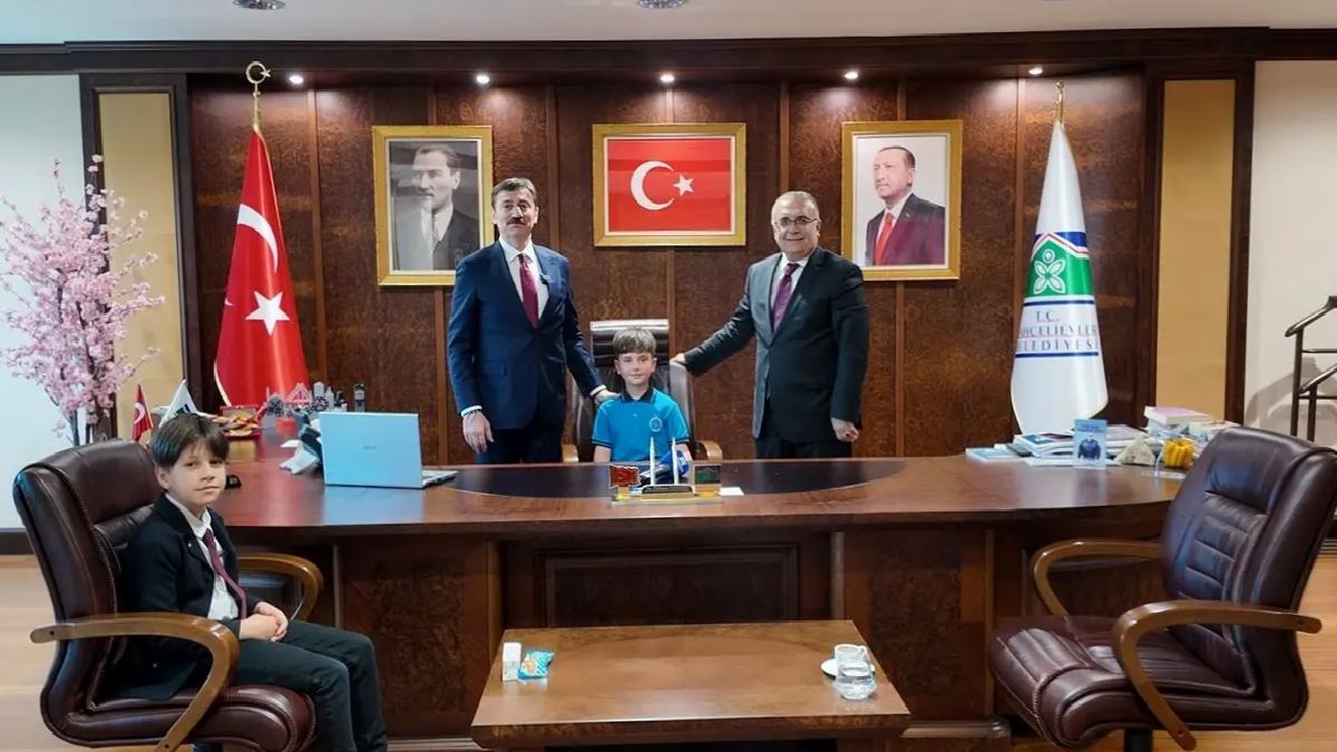 23 Nisan Töreninde Deprem Paniği
