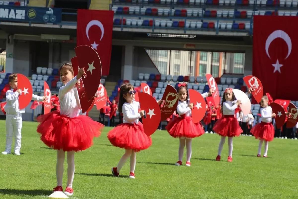 23 Nisan’a Özel Törenler