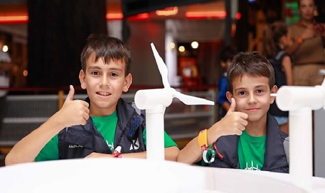 23 Nisan’a Özel Yenilenebilir Enerji Boyama Atölyesi’nde Çocukların Hayalleri Renklendi