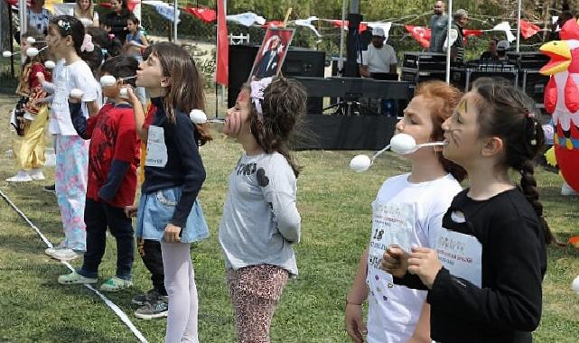 25. Uçurtma Şenliği’nde Binlerce Uçurtma Gökyüzüne Uçtu