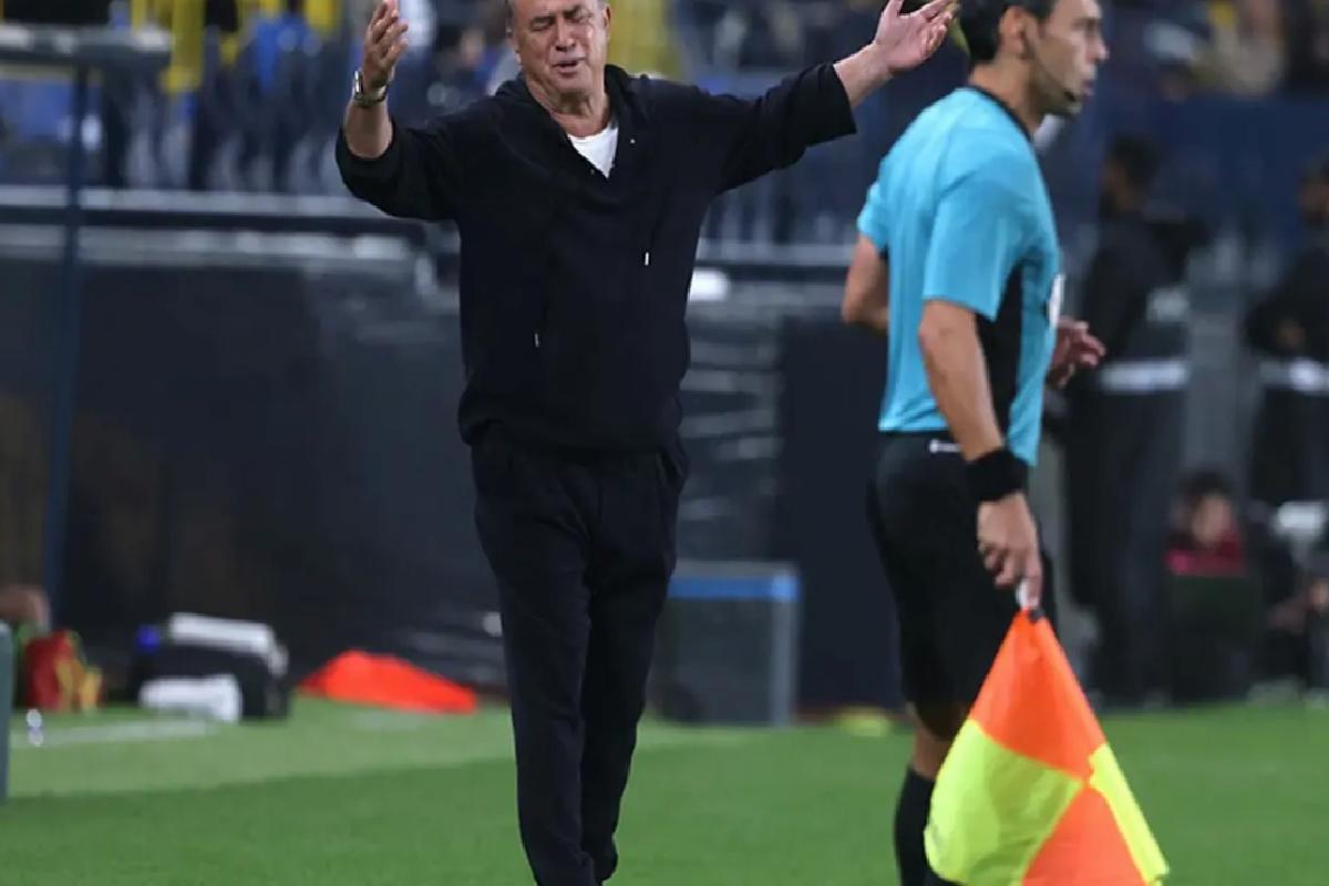 7 dakikada hayalleri suya düşen Fatih Terim çıldırdı: Utanç verici