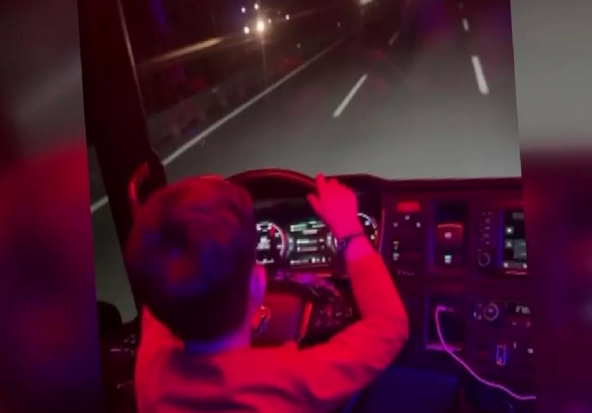 7 Yaşındaki Çocuk TIR Kullandı