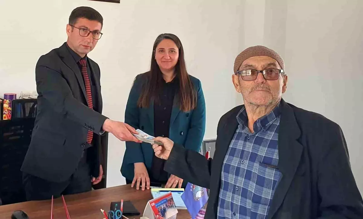 73 Yaşındaki Halil Çakan’ın Kayıp Parası Zabıta Ekiplerince Bulundu