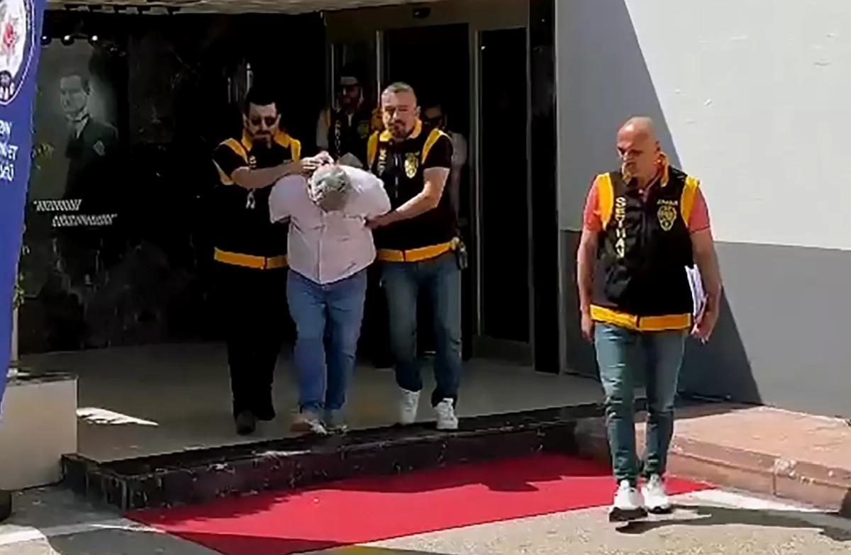 Adana’da Ruhsatsız Silah Operasyonu