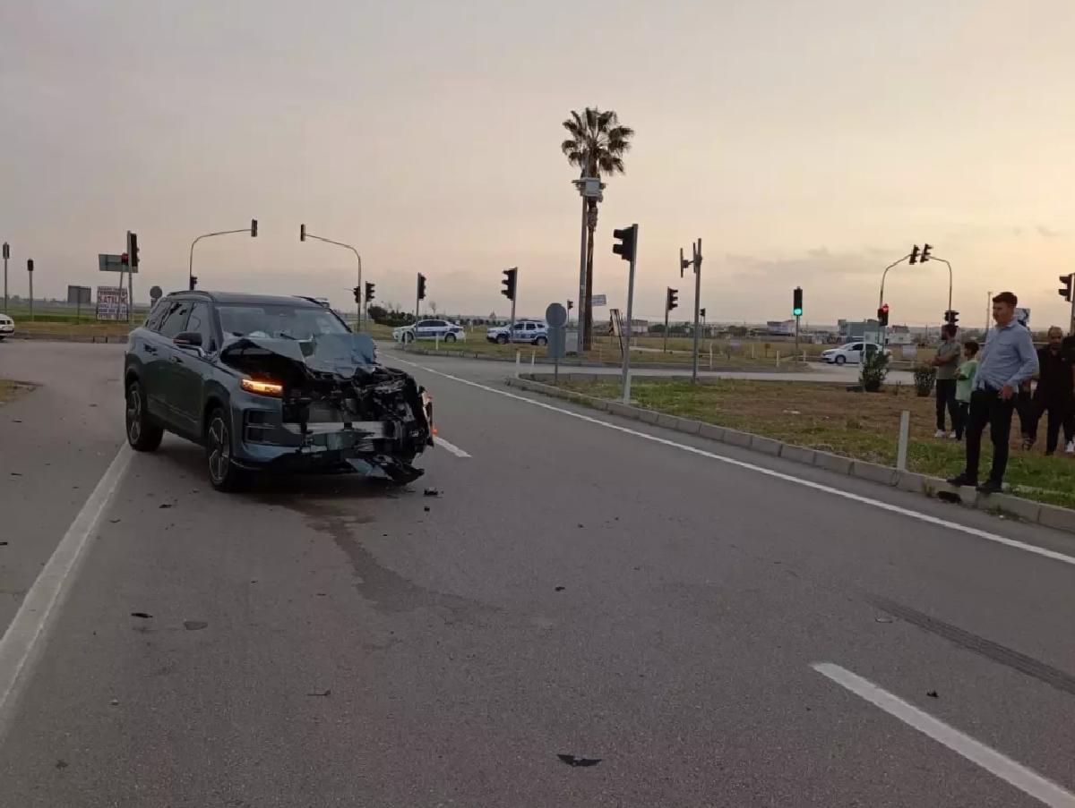 Adana’da Trafik Kazası: 2 Yaralı