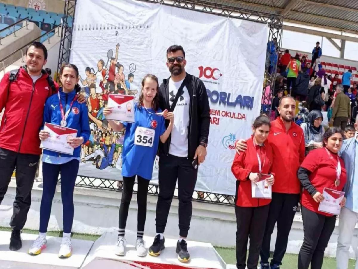 Afyonkarahisar Özel Sporcular Şampiyonada Fırtına Gibi