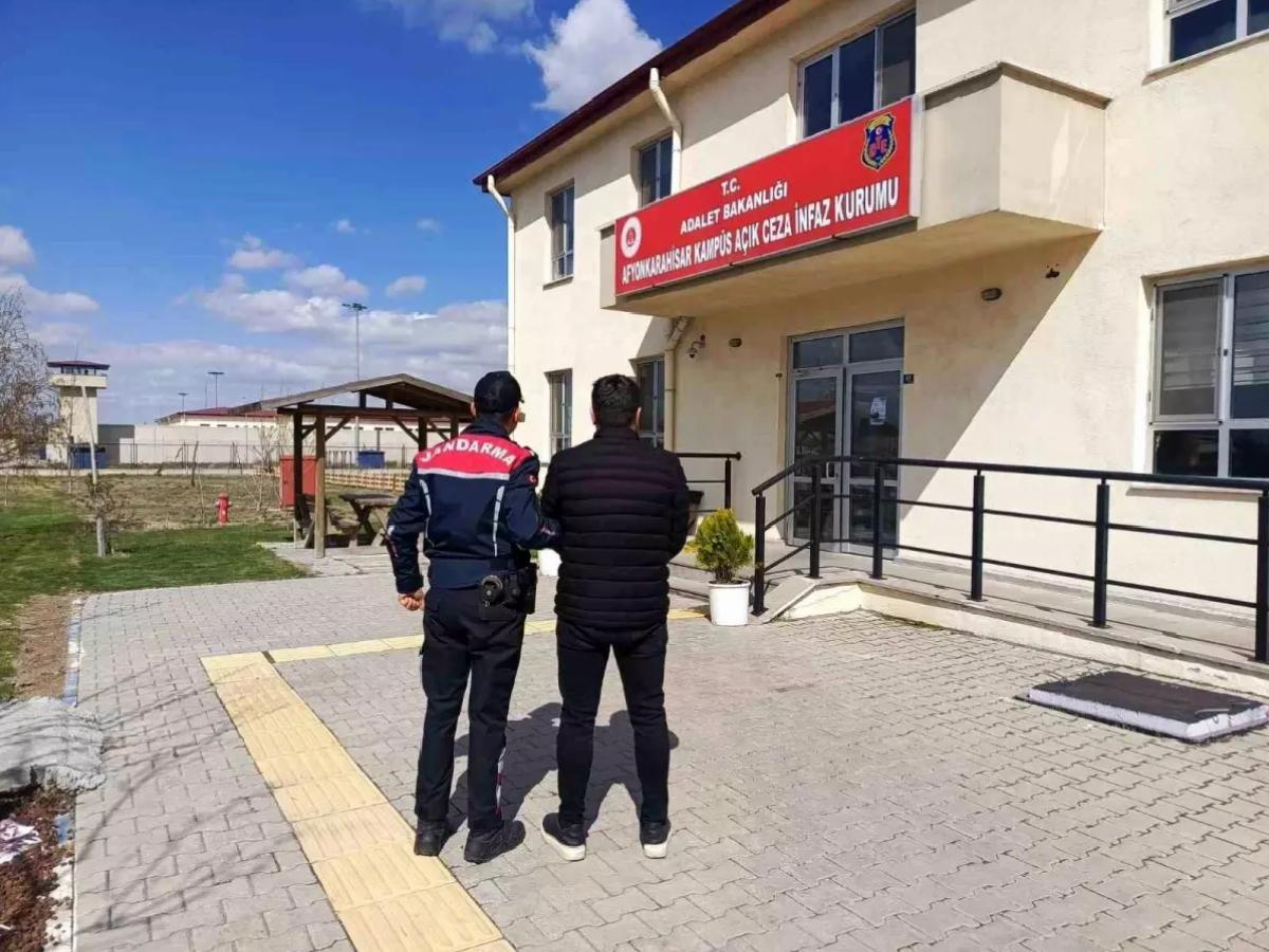 Afyonkarahisar’da Aranan Uyuşturucu Şüphelisi Yakalandı