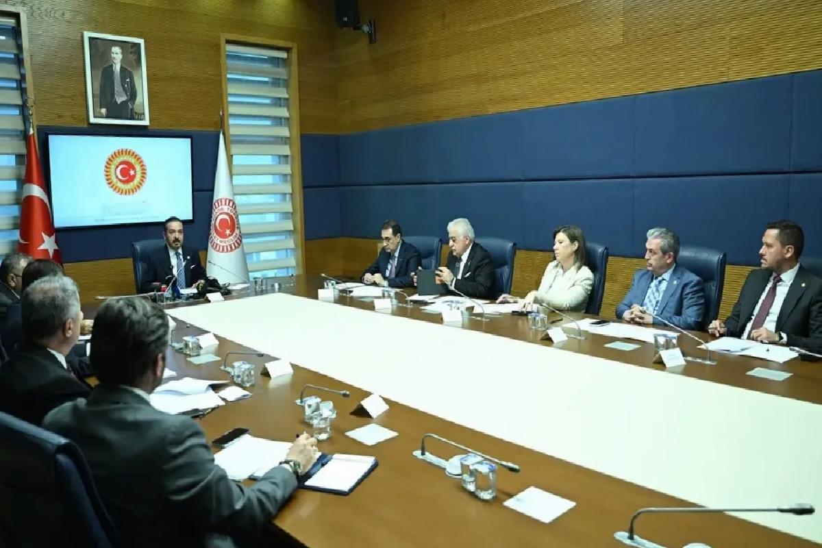 AK Parti Genel Başkan Yardımcısı Zorlu, TBMM’deki Türk devletleri dostluk grubu başkanlarıyla bir araya geldi Açıklaması