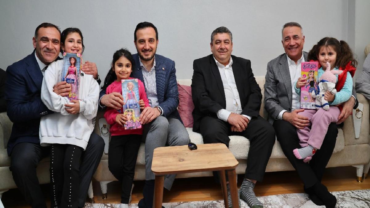 AK Parti İstanbul’dan 2 milyon üyeye kapı kapı ziyaret
