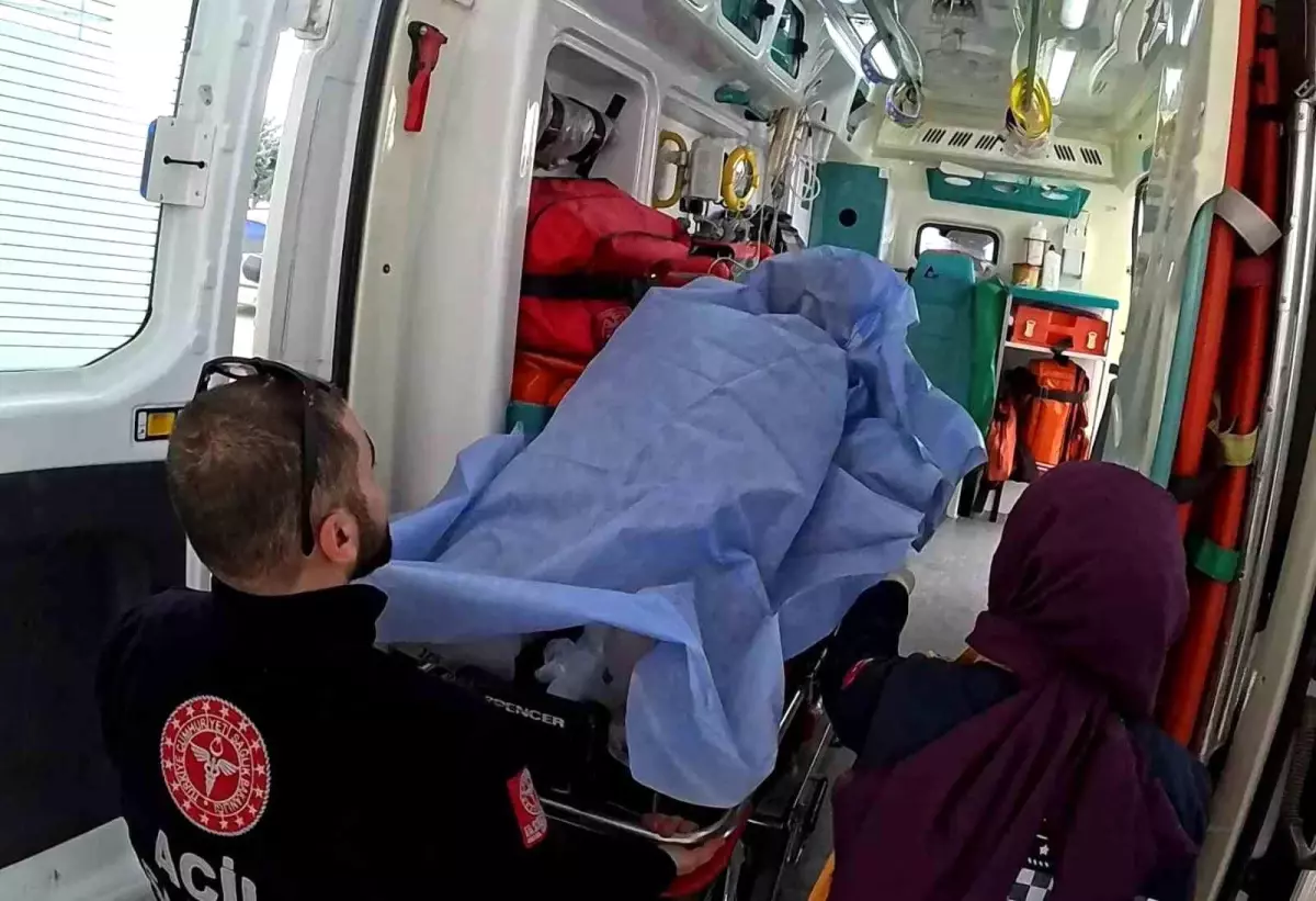 Aksaray’da Bıçaklı Kavga: 16 Yaşındaki Çocuk Yaralandı