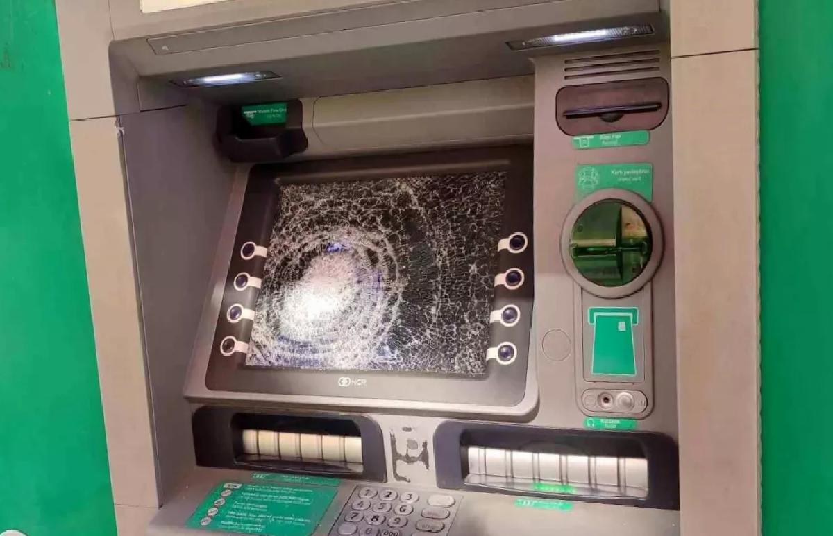 Alanya’da ATM’lere Saldırı