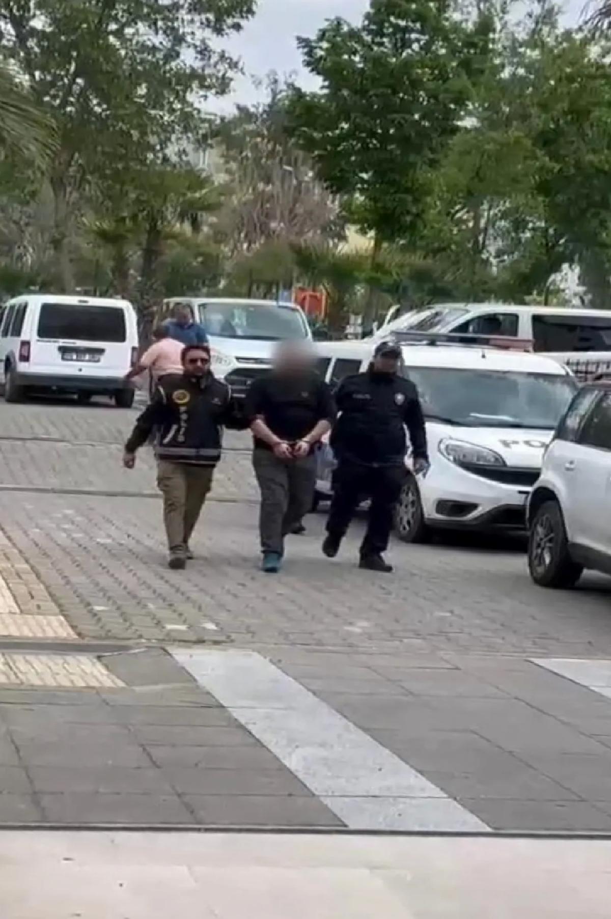 Alkollü Şahıs Evde Kendini Kilitledi