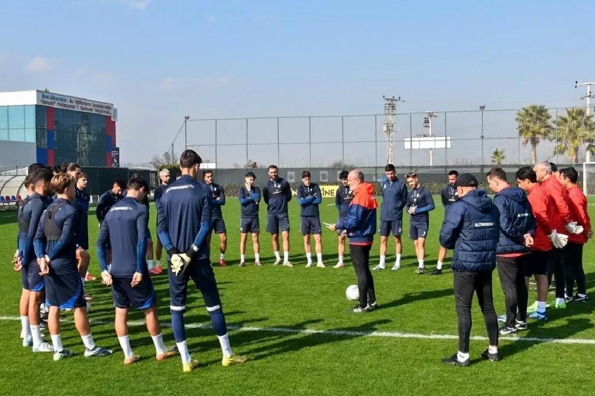 Altınordu Düşüşte, 3 Maçta 0 Gol