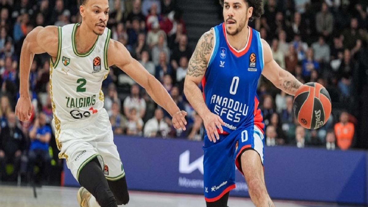 Anadolu Efes, Zalgiris’i devirdi