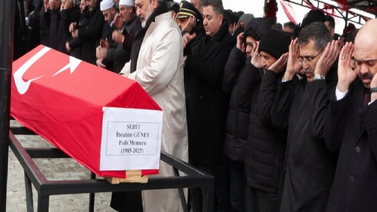 Ankara’da şehit olan polis memuru İbrahim Güney son yolculuğuna uğurlandı
