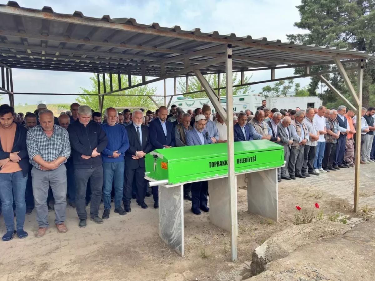 Anne ve kızın cenazesi defnedildi