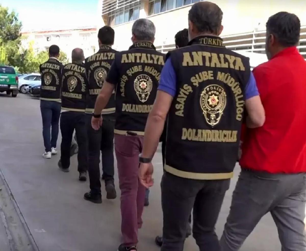 Antalya’da Dolandırıcılara Operasyon