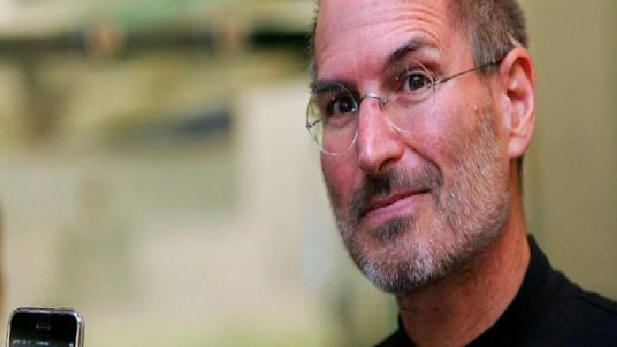 Apple iPhone’un 20. yılına katlanabilir modelle hazırlanıyor