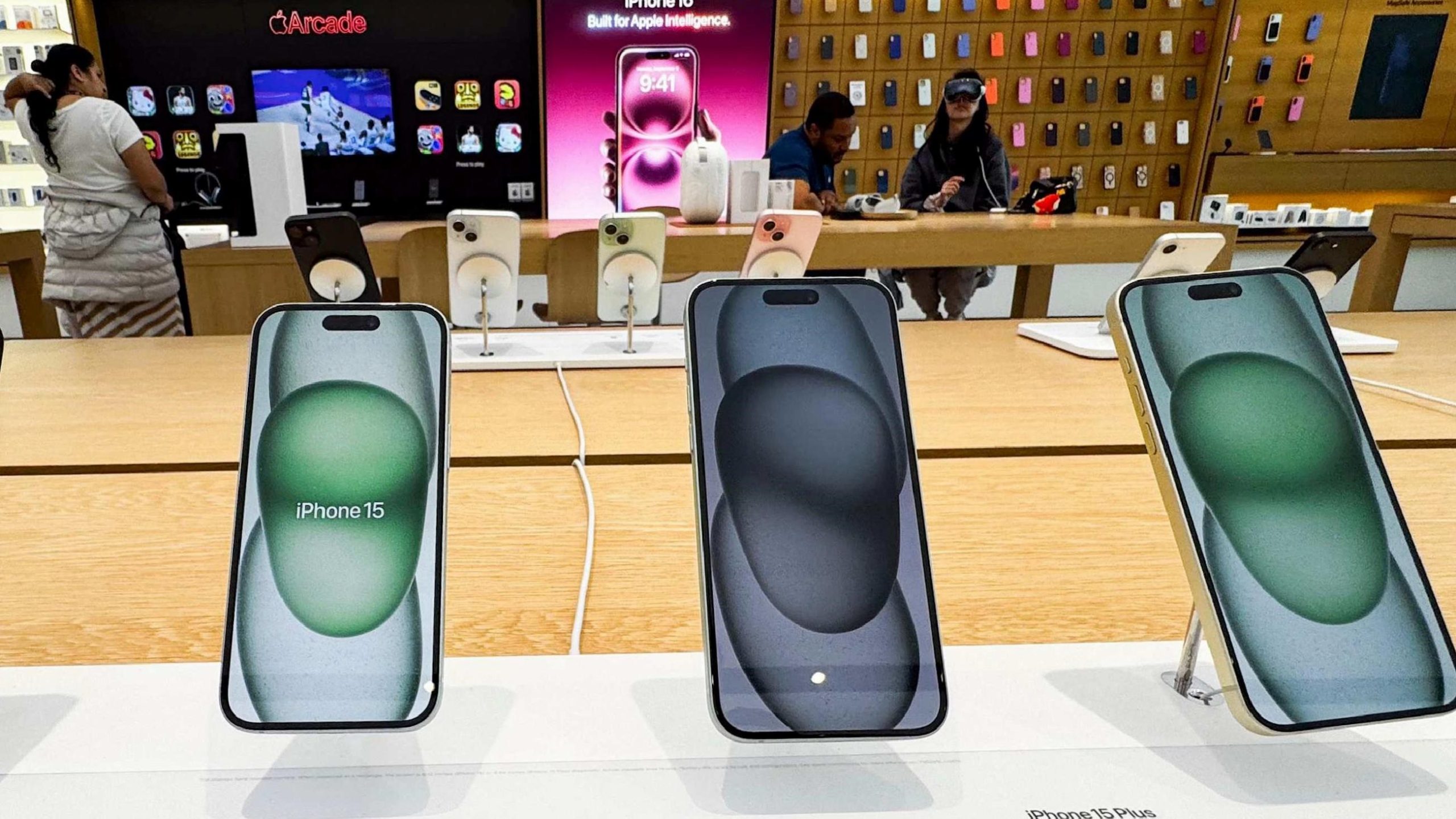 Apple, Trump’ın tarifelerinden önce ABD’ye 600 ton iPhone taşıdı