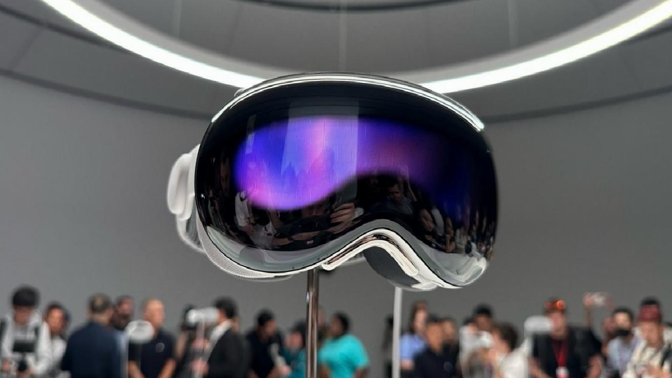 Apple Vision Pro 2 yakında geliyor: Bu kez iki model olacak