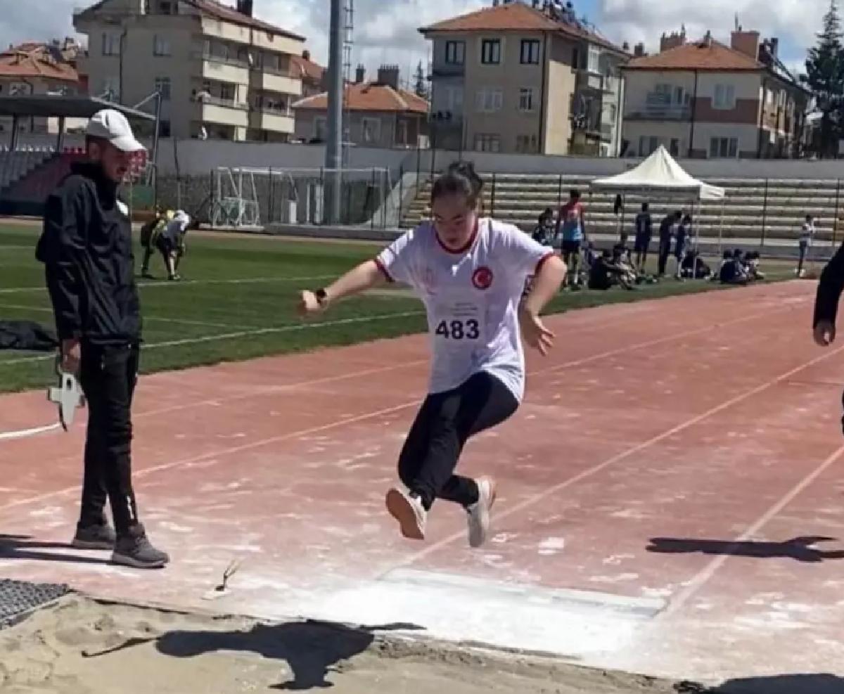 Arzu Topucar Türkiye İkincisi Oldu