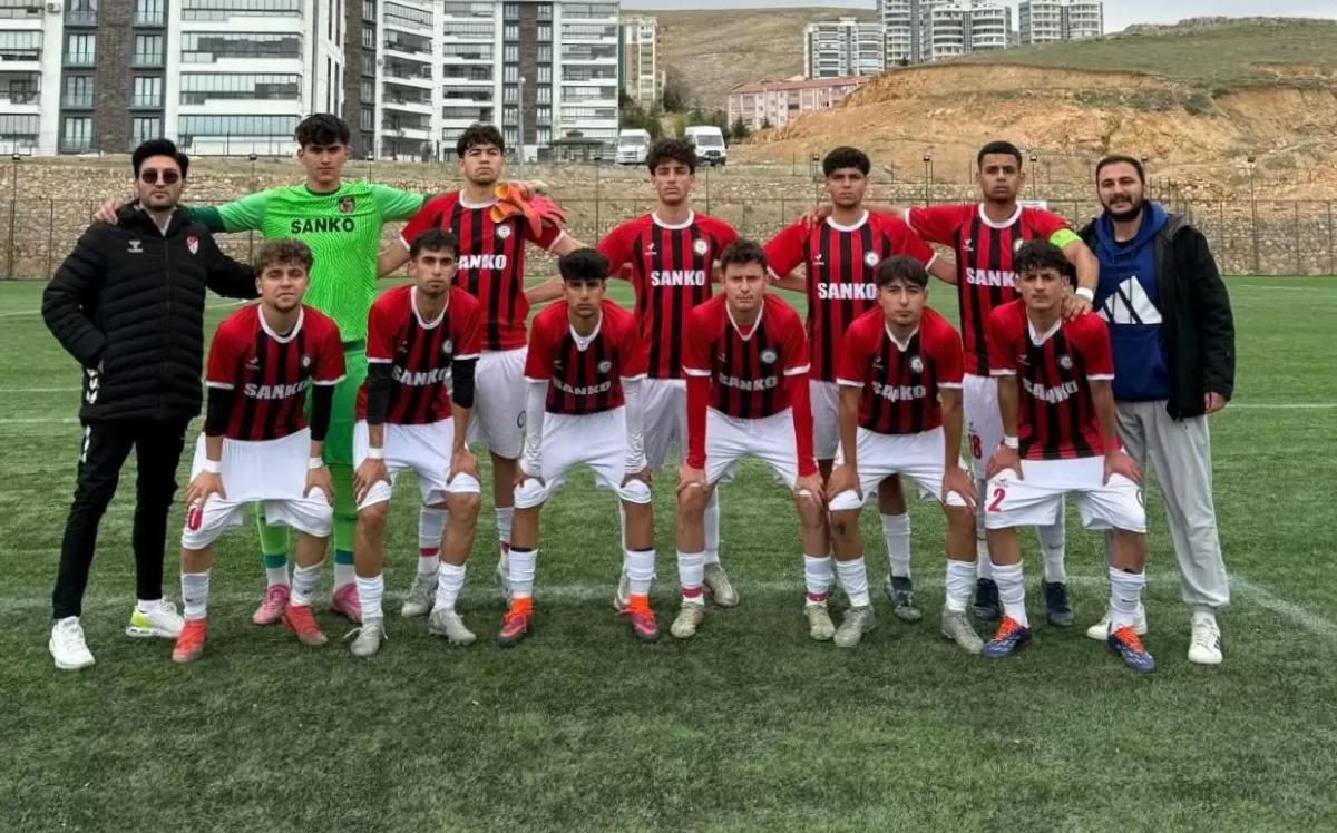 ASKSL Futbol Takımları Türkiye Finallerine Gitti