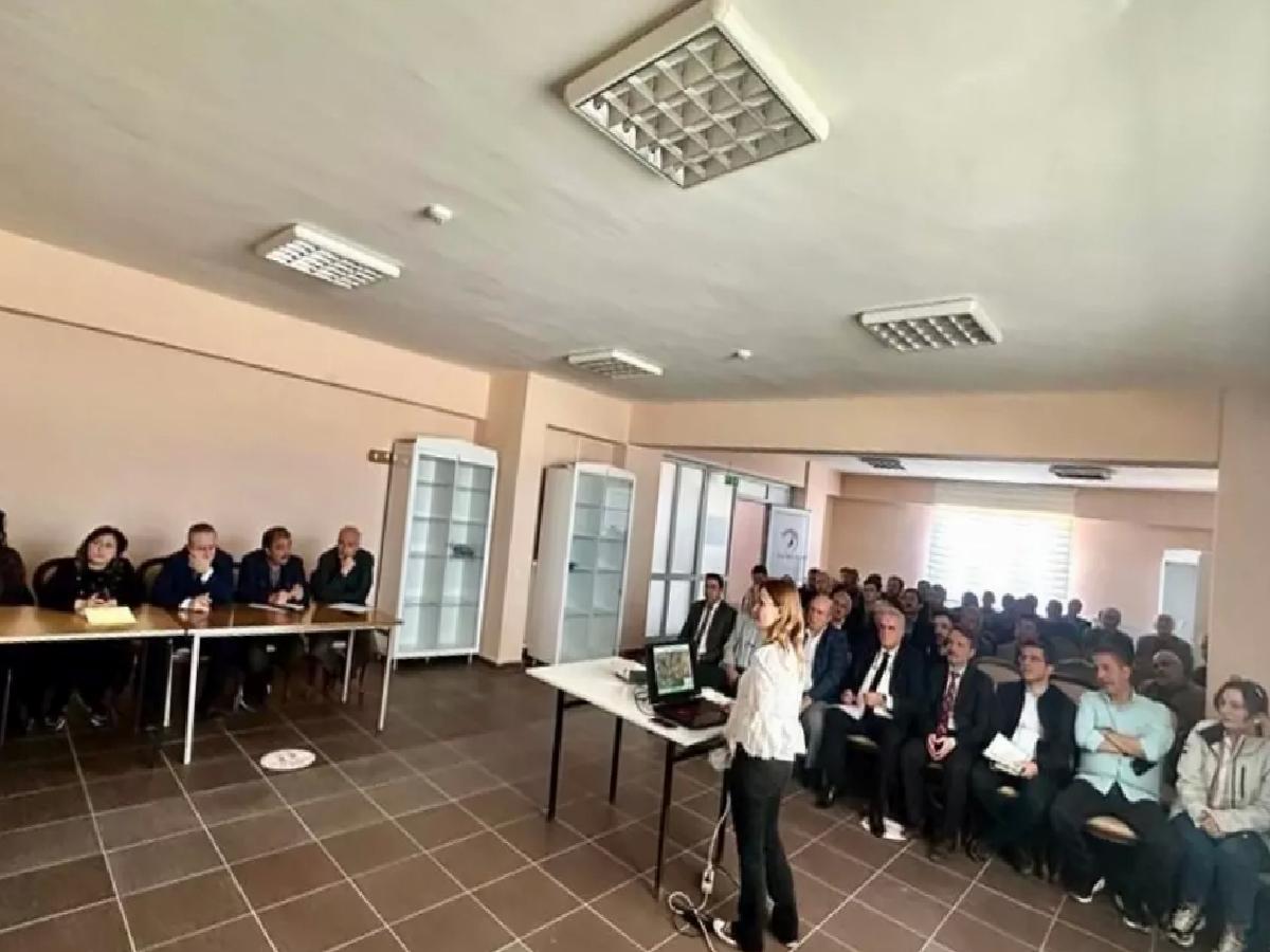 Aslanapa’da Tarıma Dayalı OSB Toplantısı