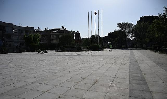 Atatürk Anıtı Yenilendi, Tören Alanı Güzelleşti