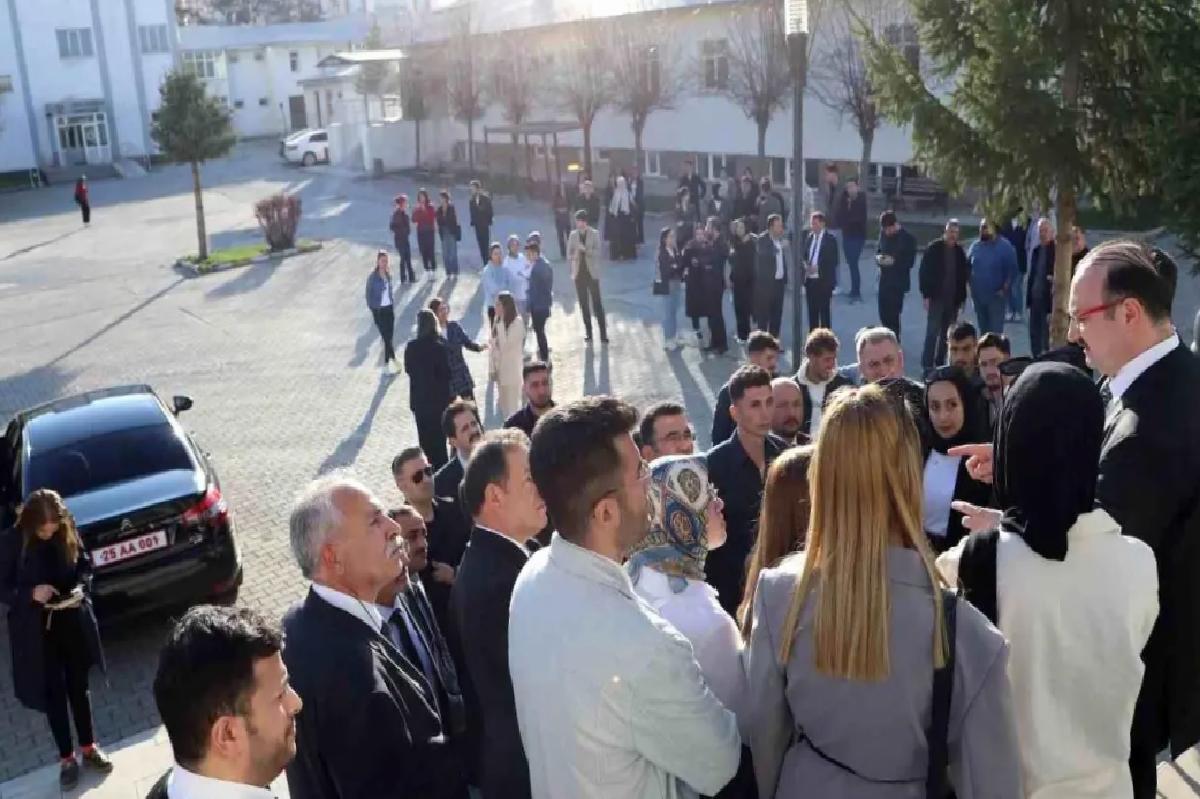 Atatürk Üniversitesi Rektörü İlçelerde Ziyaretler Gerçekleştirdi