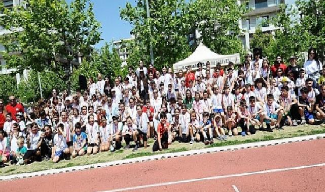 Atletizm pistinde bayram coşkusu