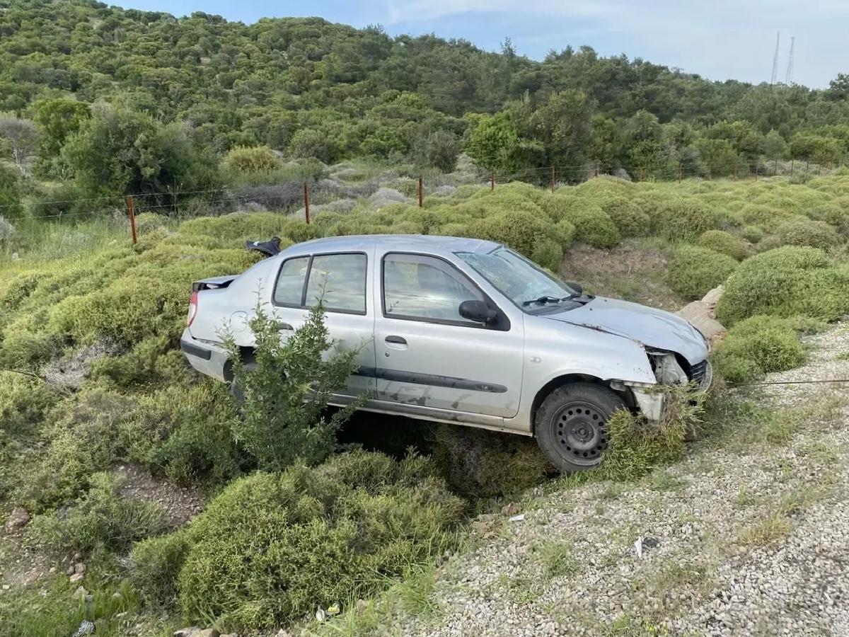 Ayvacık’ta Otomobil Şarampole Devrildi: 4 Yaralı