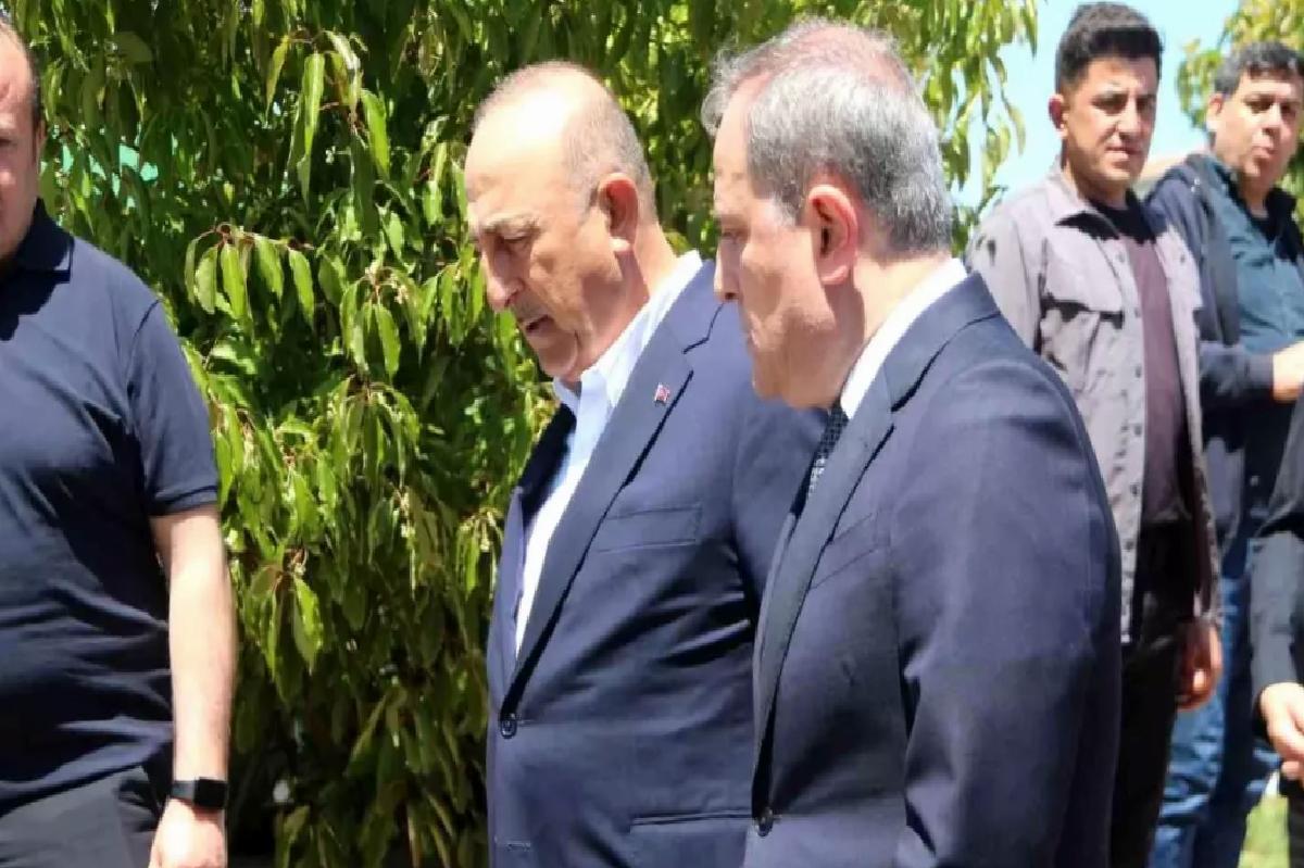 Azerbaycan Dışişleri Bakanı’ndan Taziye Ziyareti