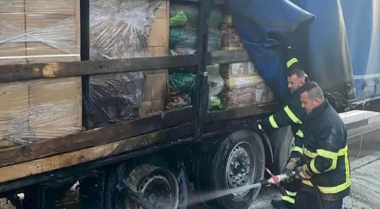 Babaeski’de Tır Dorsesinde Yangın