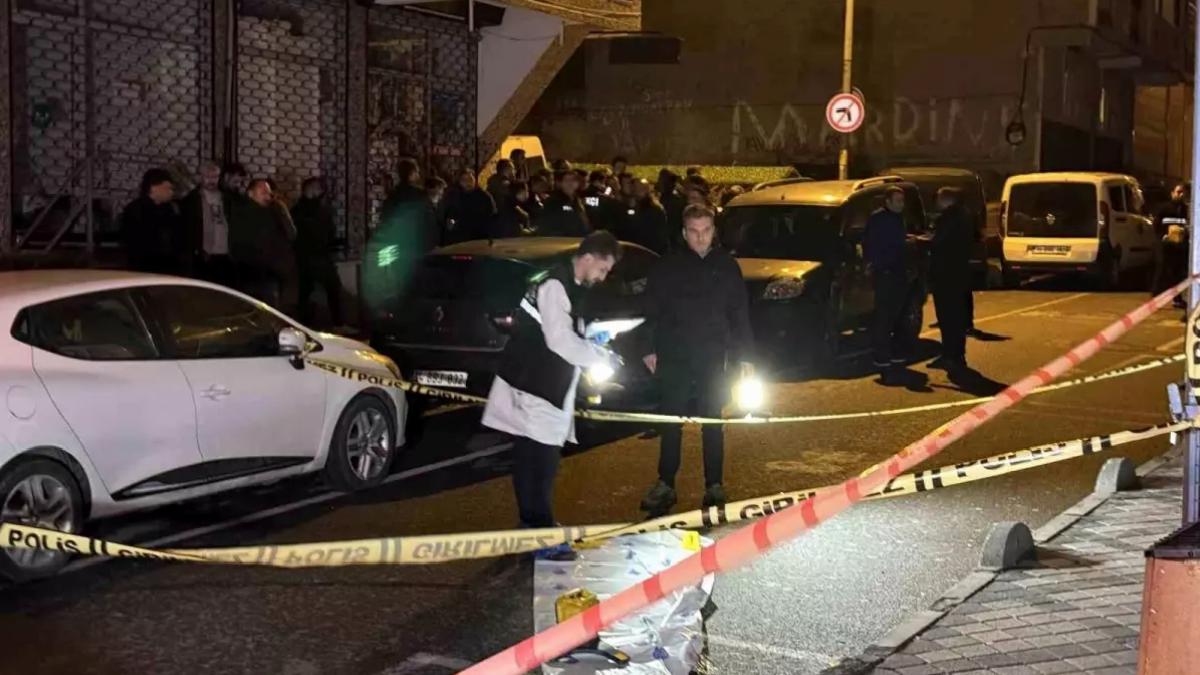 Bağcılar’da Silahlı Çatışma: Bekçi Yaralı, Şüpheliler Yakalandı