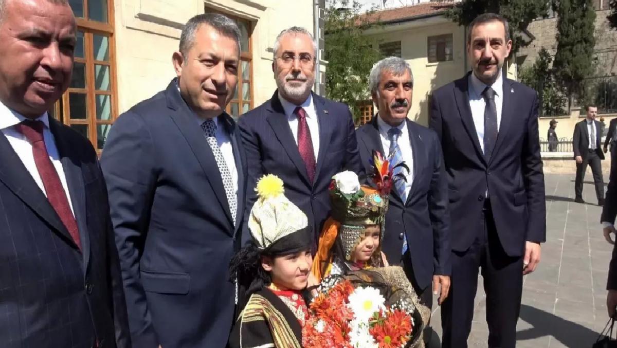 Bakan Işıkhan Kilis’te Temaslarda Bulundu