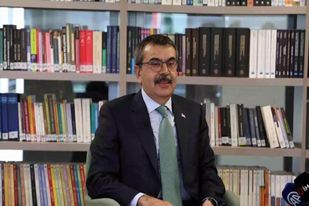 Bakan Tekin: Müfredat değişimi şart
