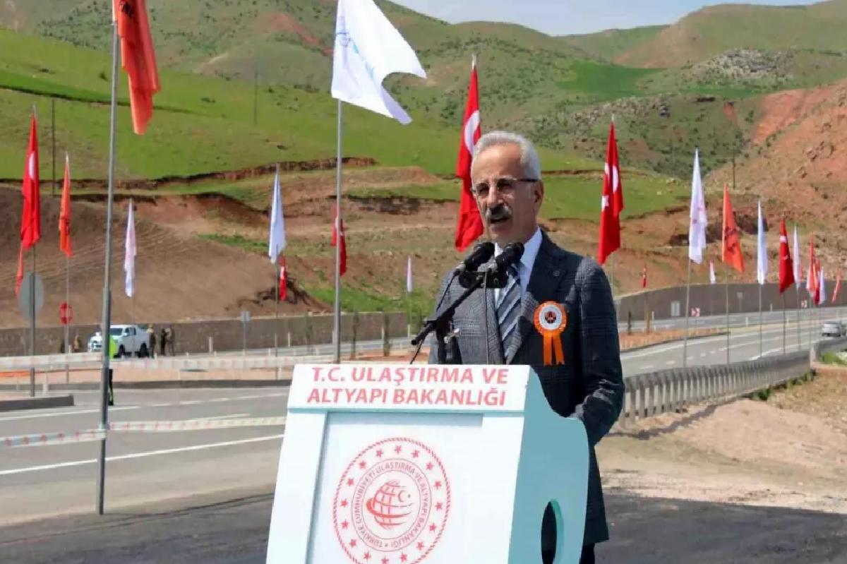 Bakan Uraloğlu müjdeyi verdi, Siirt’e tren geliyor