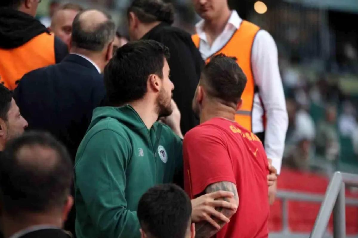 Bardakcı ve Konyaspor Taraftarları Arasında Tartışma