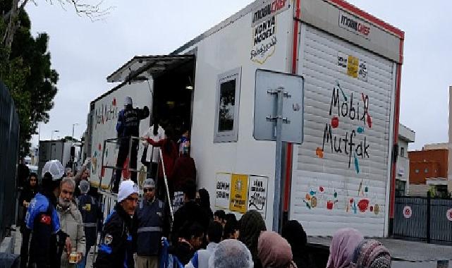 Başkan Altay: “Mobil Mutfak ve Mobil Ekmek Fırınımız İstanbullulara Hizmet Veriyor”