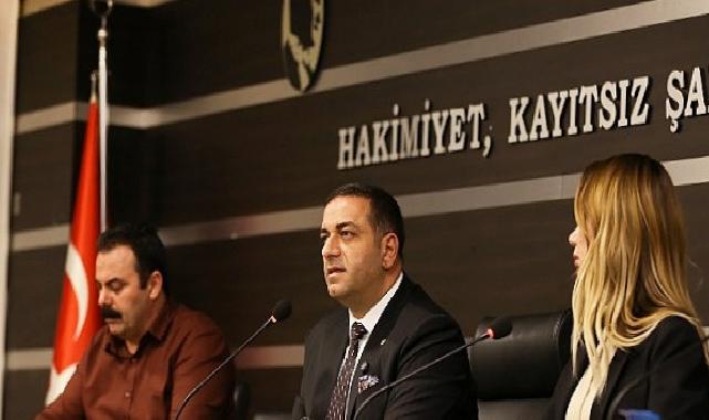 Başkan Erman Uzun Meclis’te Bir Yılı Değerlendirdi, Yeni Projelerin Müjdesini Verdi