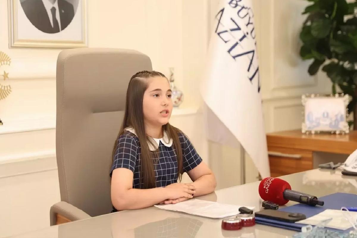 Başkan Şahin, Koltuğunu Öğrenciye Devretti