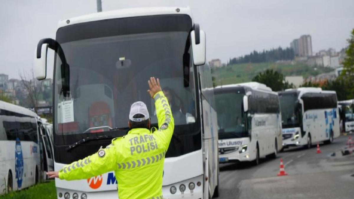 Bayram dönüşü yolcu otobüslerinde kemer denetimi