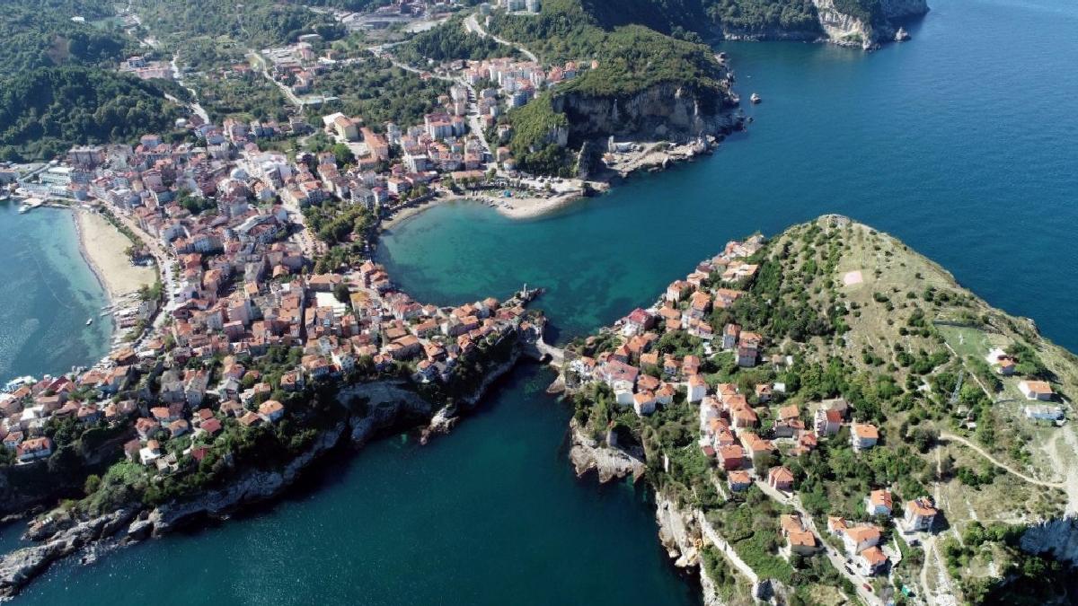 Bayram tatilinde 6 bin nüfuslu ilçeye 130 bin kişi geldi