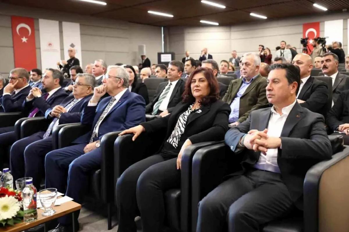 Belediye Başkanları İller Bankası Toplantısında Turizm Kentlerinin Sorunlarını Görüştü
