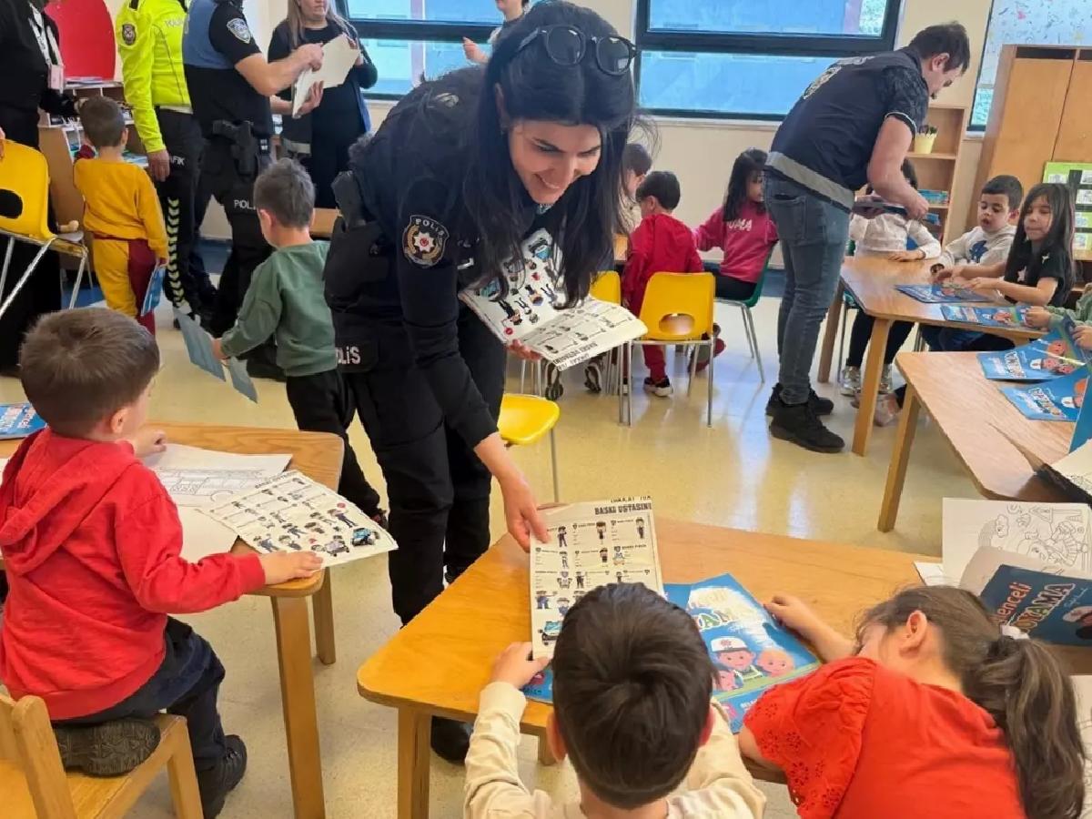 Belen’de Ana Sınıfı Öğrencilerine Trafik Eğitimi